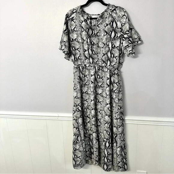 Sign Here Signature Clothing The Lucy Dress Snakeskin Maxi Size L GUC - Picture 2 of 10